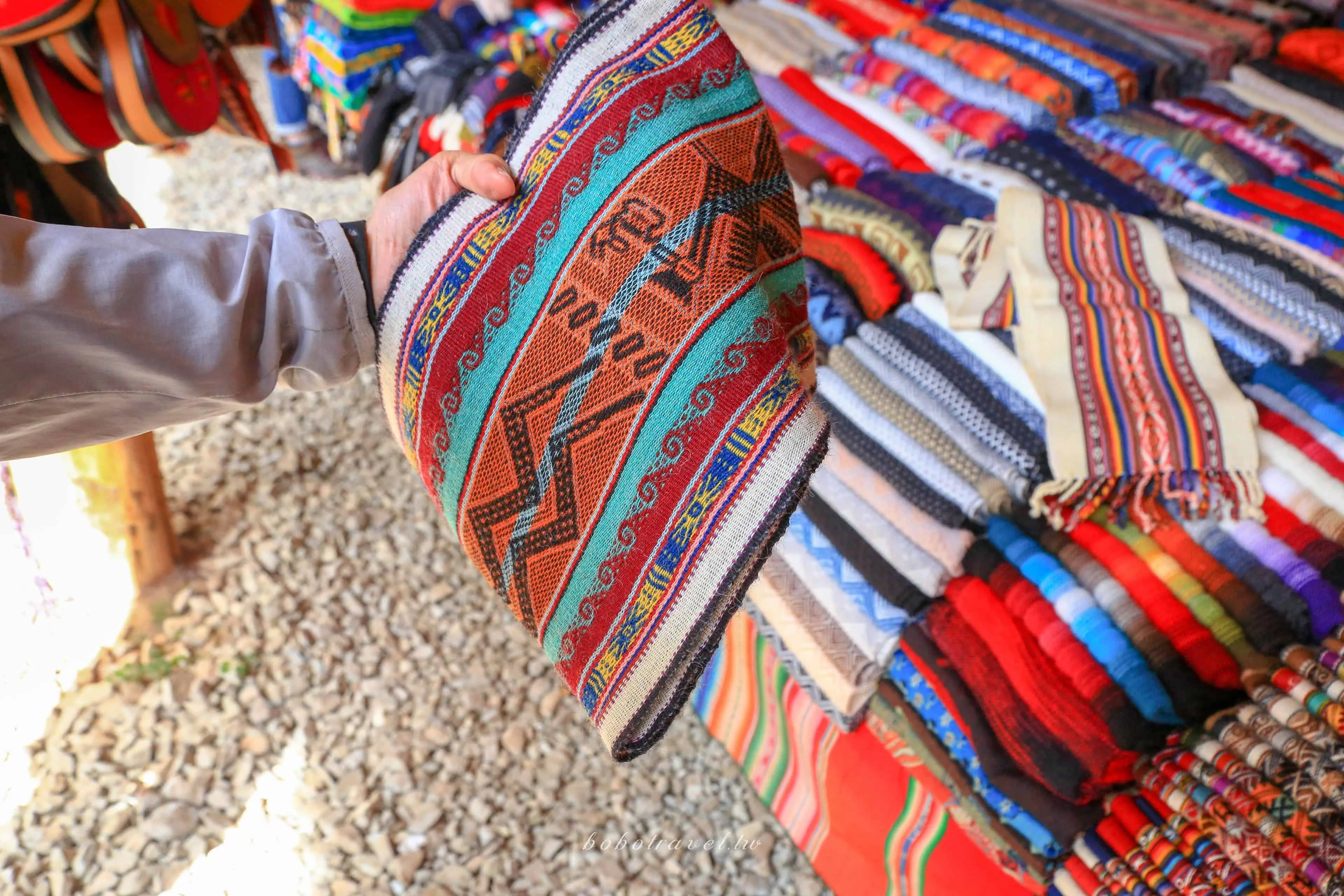 秘魯、Chinchero|DAY 8-1 欽切羅。聖谷上的印第安小鎮,身在彩虹故鄉卻念念不忘美味churros 31 cusco051028