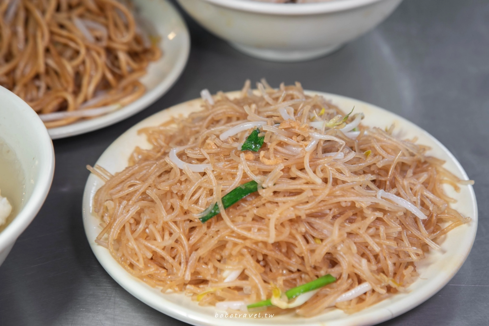 基隆美食、老店豆干包|我不是淡水阿給!豆干包、米粉炒、魷魚羹,基隆古早味飄香70年 16 老店豆干包17