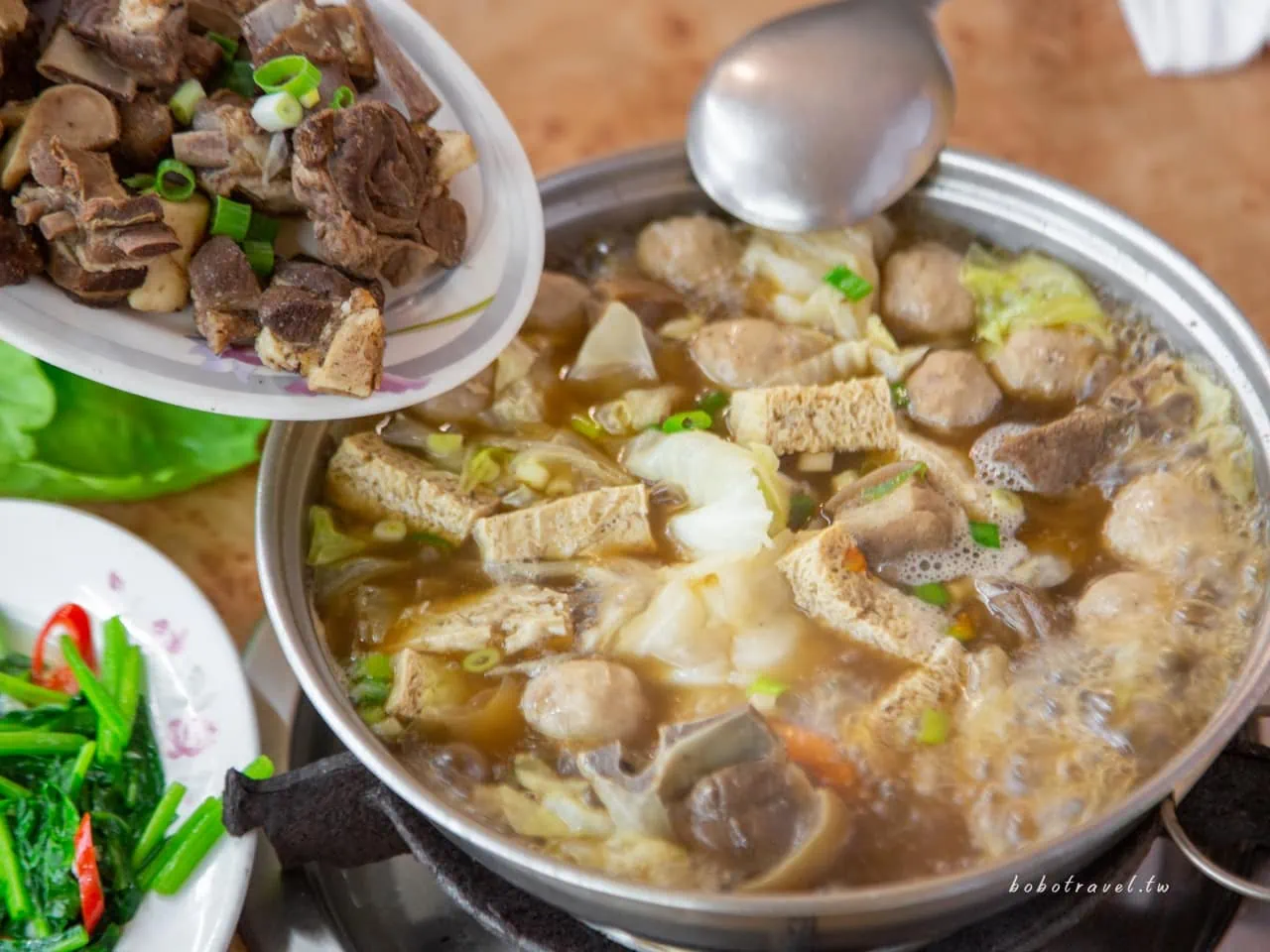 高雄美食|原龍羊肉爐鼎山店,湯鮮味美、份量有誠意的暖心鍋物 4 高雄美食|原龍羊肉爐鼎山店,湯鮮味美、份量有誠意的暖心鍋物
